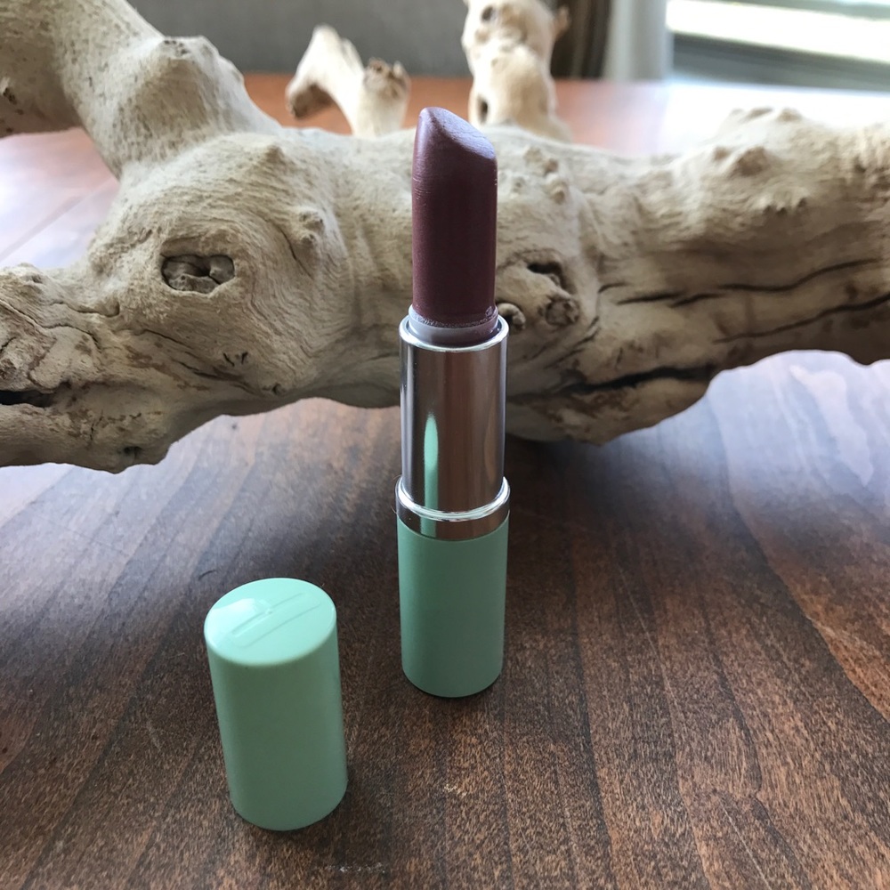 Clinique - Bamboo Pink lipstick