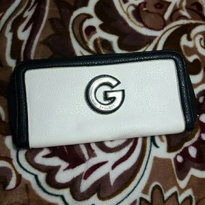 ❤SOLD❤ White and black guess wallet