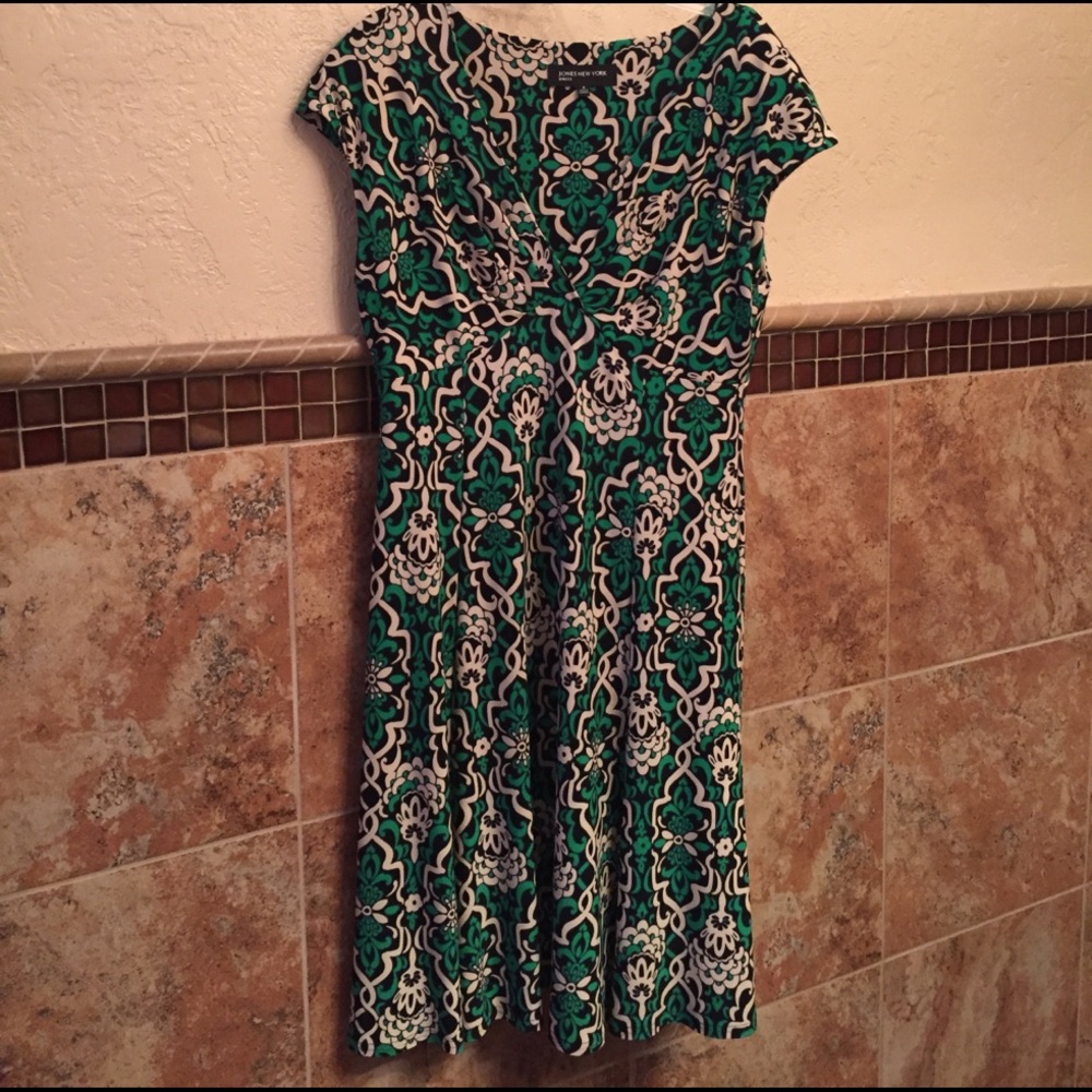 Beautiful green and black dress!