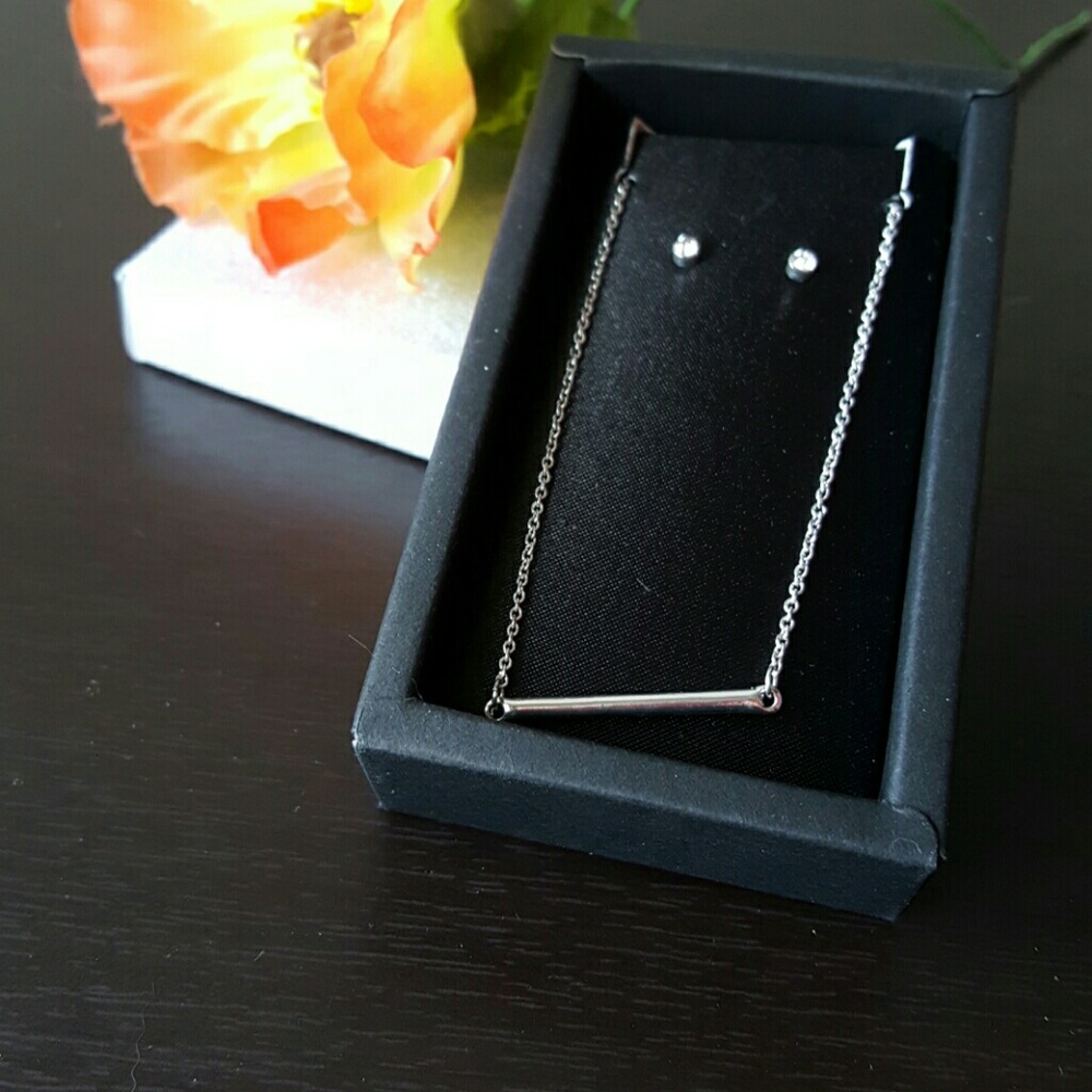 Simple Silver Bar Necklace and Earring Set