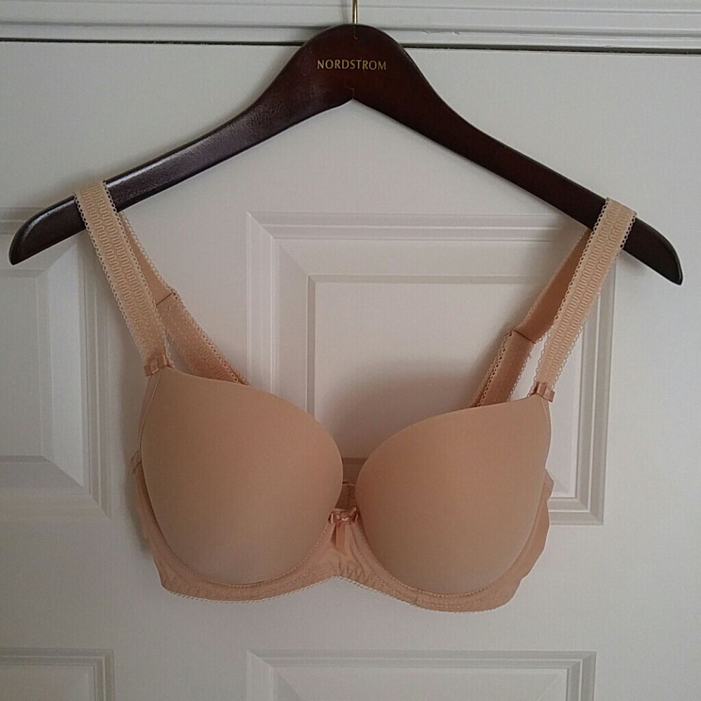 Freya Deco Moulded Plunge Bra

- Size 28F NWOT