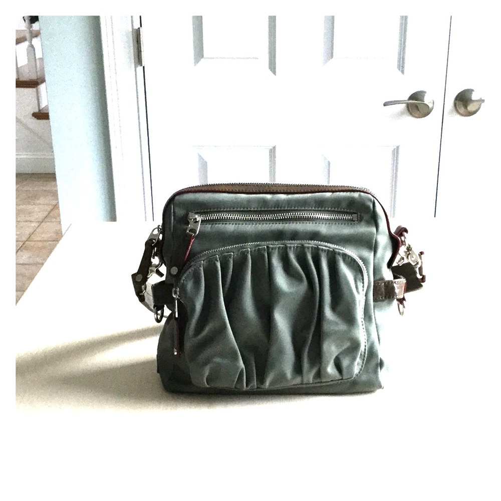 Green MZ Wallace pocketbook