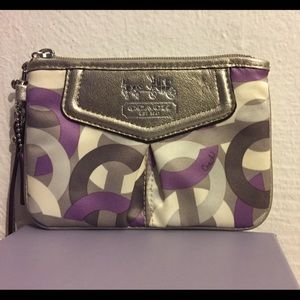 Coach wristlet (authentic)