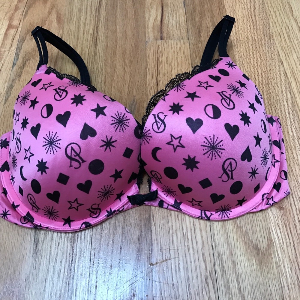 Victoria's Secret Very Sexy Push Up.