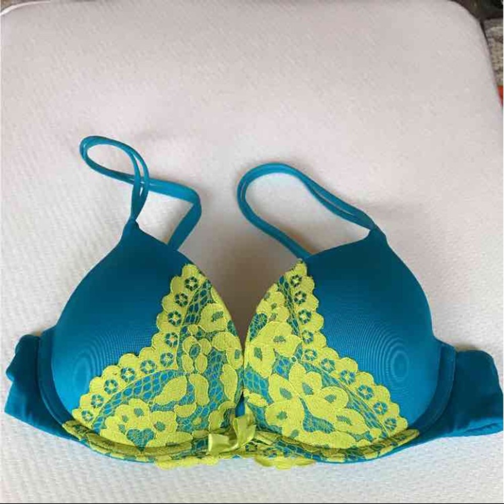 Very Sexy Victoria's Secret Push Up 32B