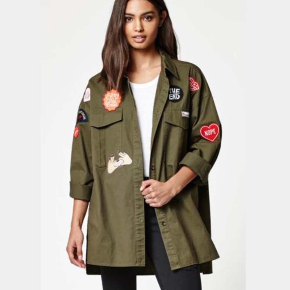 SOLD kendall&kylie patched jacket NWT sz small