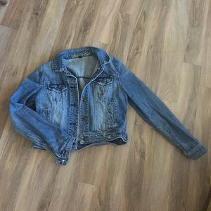 Jean jacket 👛 🍃💋