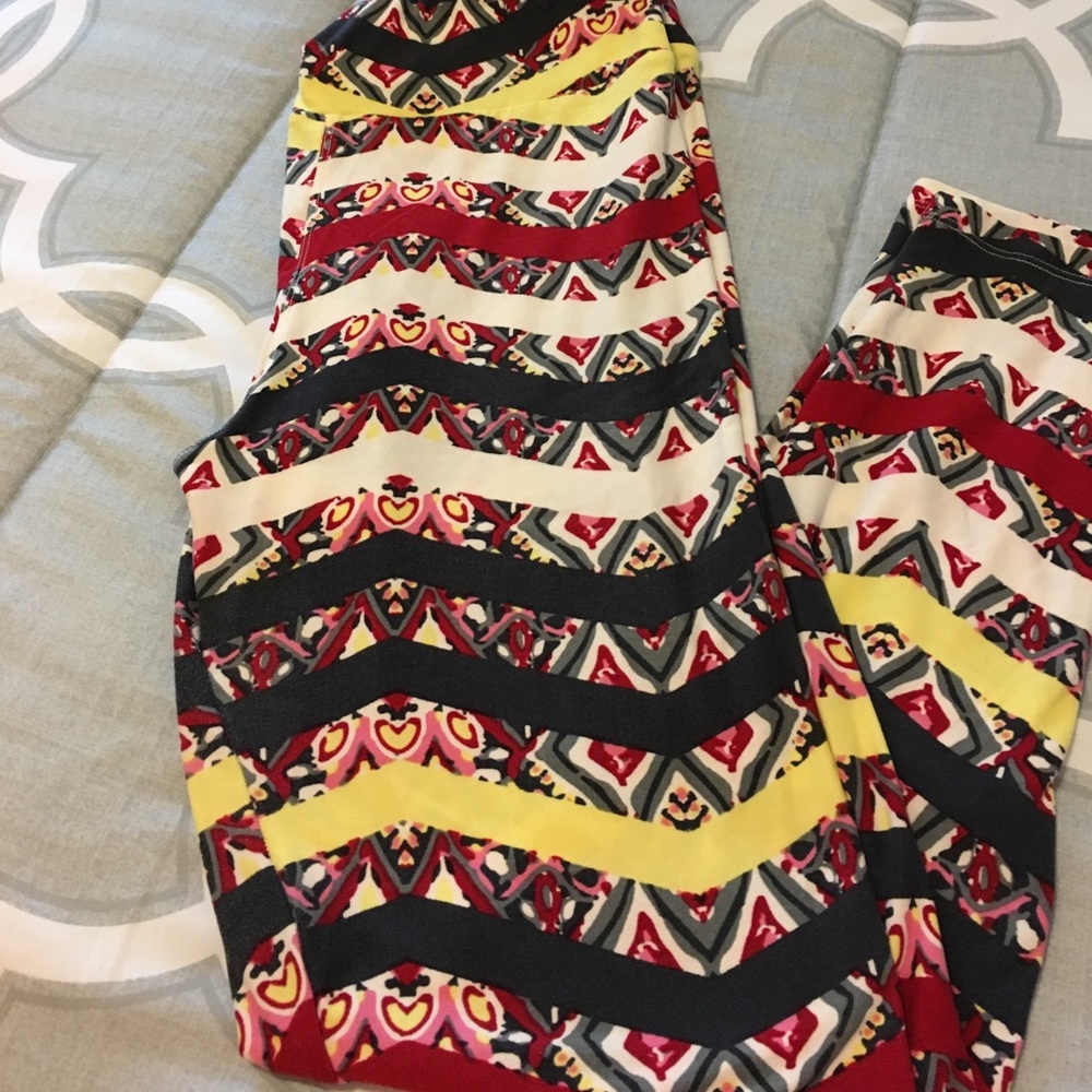 Lularoe chevron pattern leggings ❤️❤️