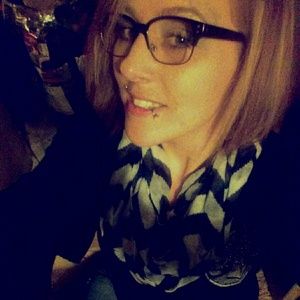 Meet your Posher, Sherry