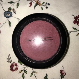 MAC Stubborn pro longwear blush