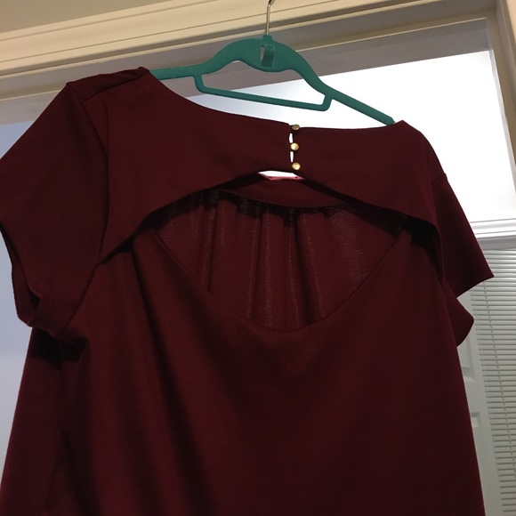 Billie & Blossom Burgundy Fit Flare Dress Cutout - Picture 3 of 4