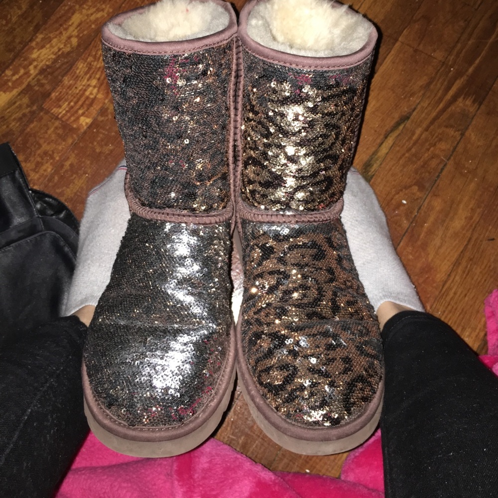 Rare sequin cheetah/silver uggs