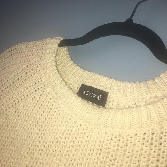 Oversized Creme Sweater + Necklace - Picture 4 of 5