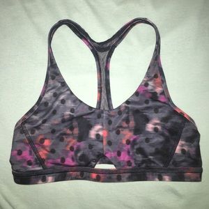 Lululemon sports bra