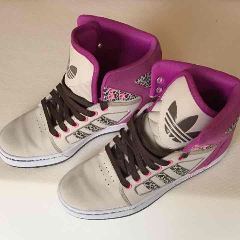 New Adidas High Tops Leopard Pattern - 6