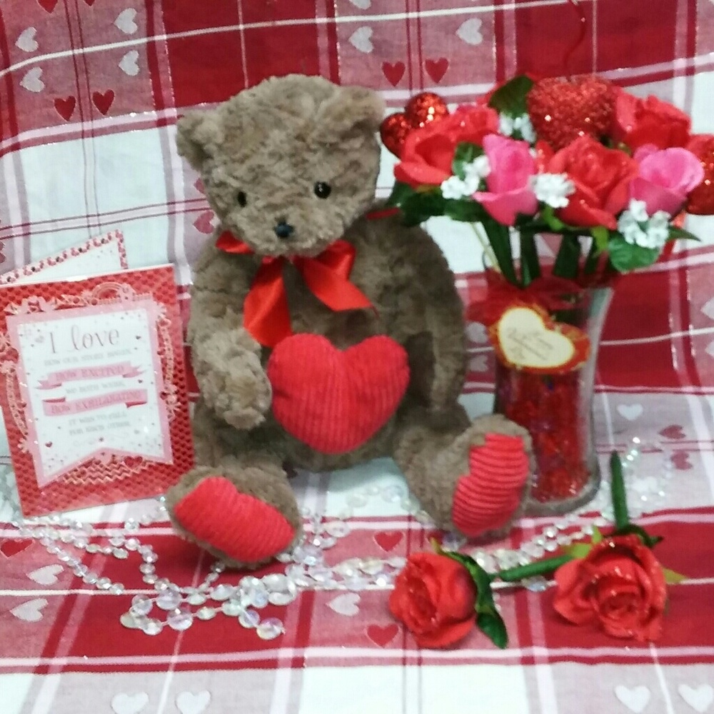 VALENTINE'S DAY GIFT SET 4 UR LOVER, BRAND NEW!!