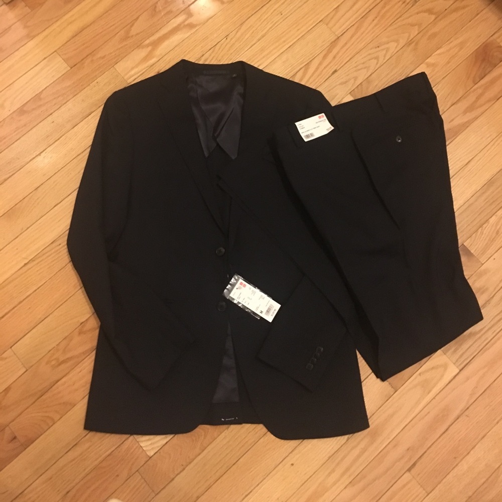 Uniqlo Navy Suit New With Tags