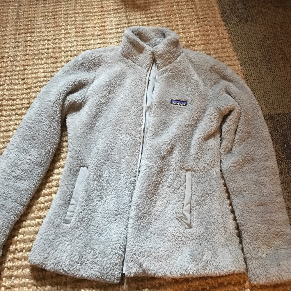 NEVER BEEN WORN Patagonia fuzzy jacket