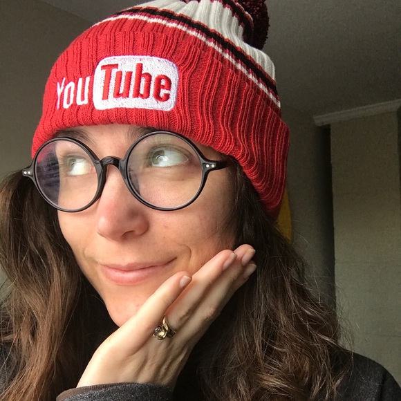 Meet your Posher, Jennifer - Picture 3 of 4