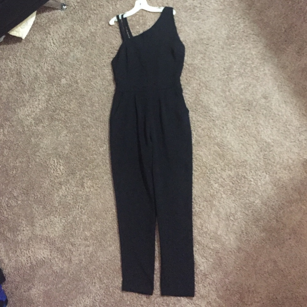 30%Off-1Hr NWOT Sexy black jumpsuit💋*FINAL PRICE*