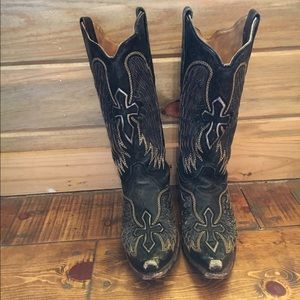 Corral boots