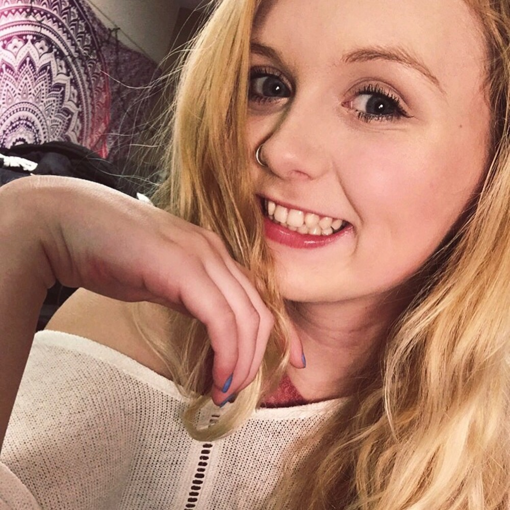 Meet your Posher, Michaela