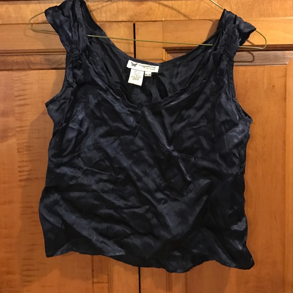 Cute Papillion Los Angeles navy cropped top