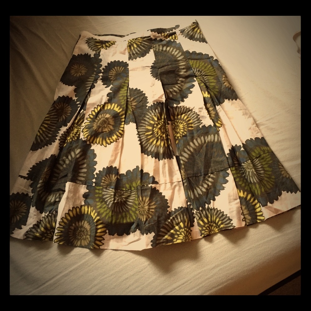 Bcbg sunflower skirt