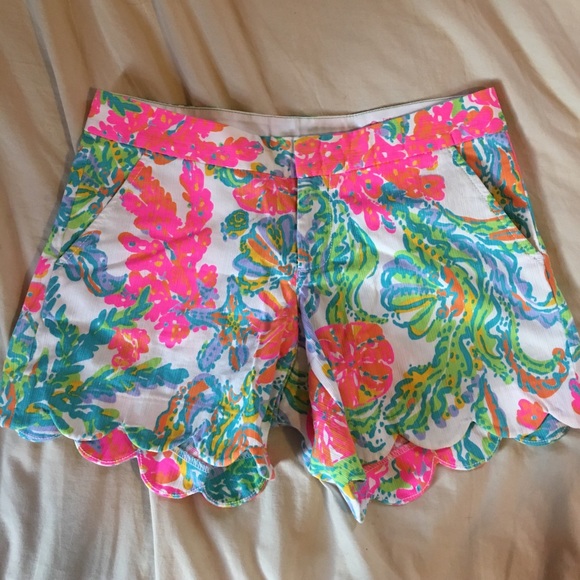 Lilly Pulitzer shorts - Picture 1 of 3