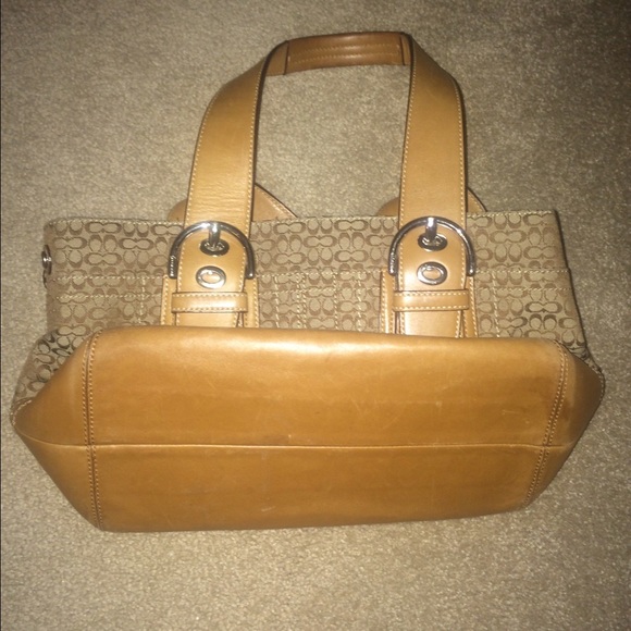 Coach Bag - Picture 3 of 3