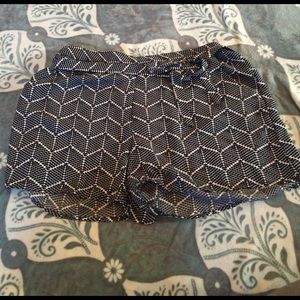 Patterned Maurice's shorts