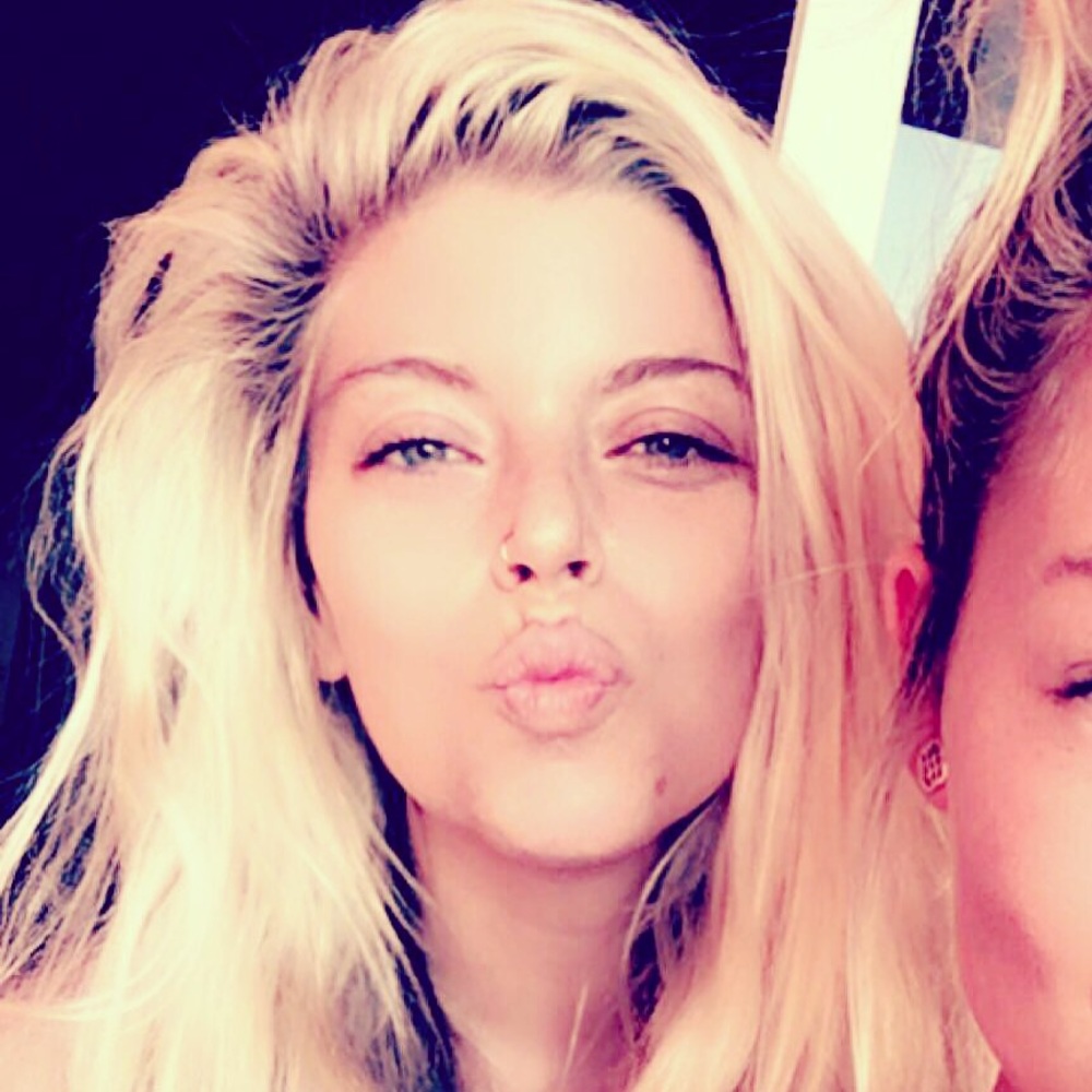 Meet your Posher, Candace