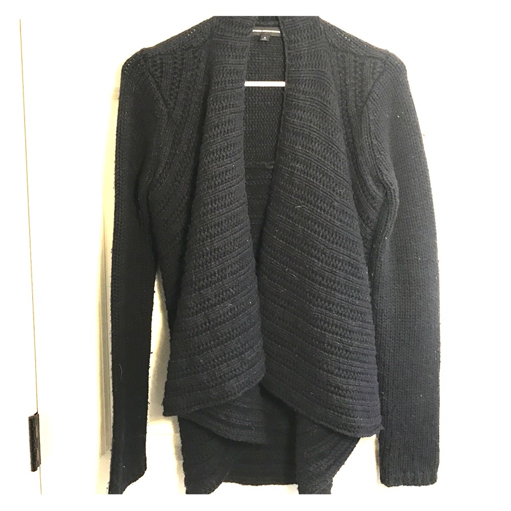 Black thick pullover sweater