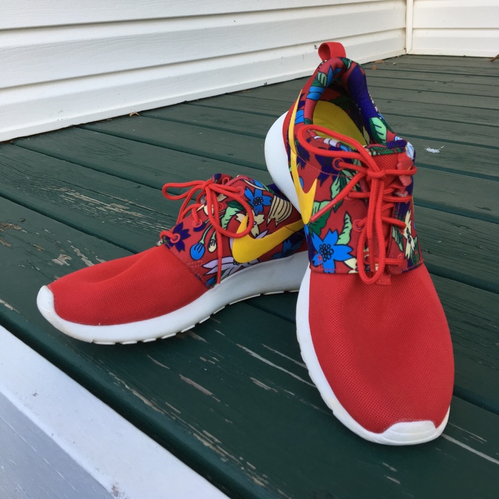 Nike Aloha Hawaiian Roches