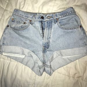Levi shorts