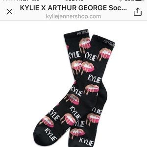 NIP KYLIE X Arthur George Lips Socks Rare