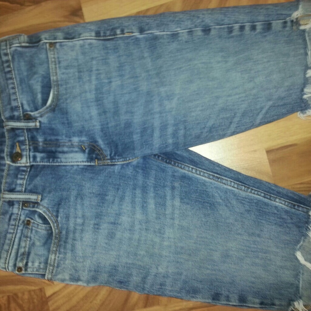 Levi's custom cut shorts