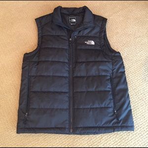 Men's North Face puffer vest, Black