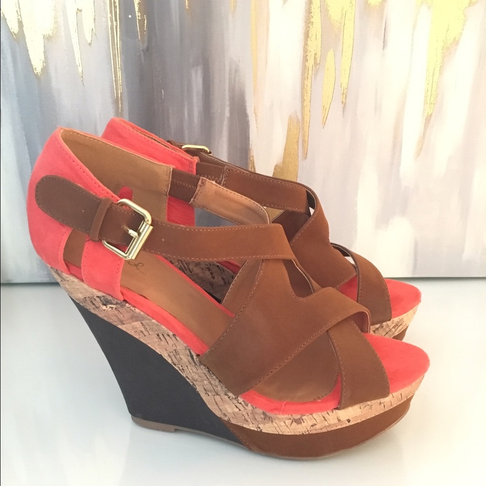 CORAL AND FAUX CORK WEDGES