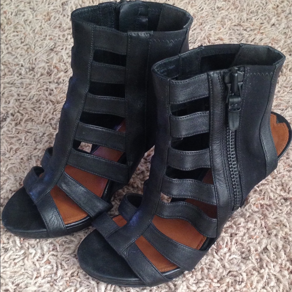 Via Spiga Gladiator Sandals