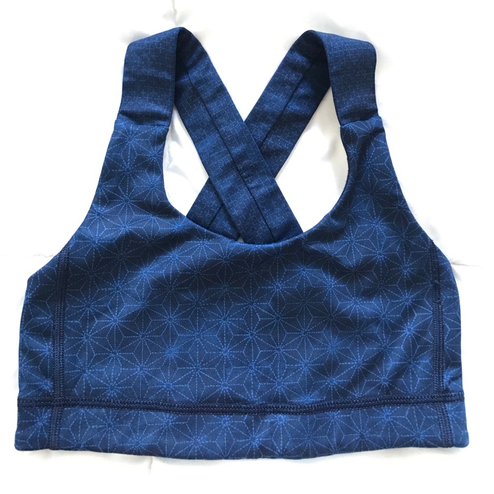Lululemon sports bra size 2