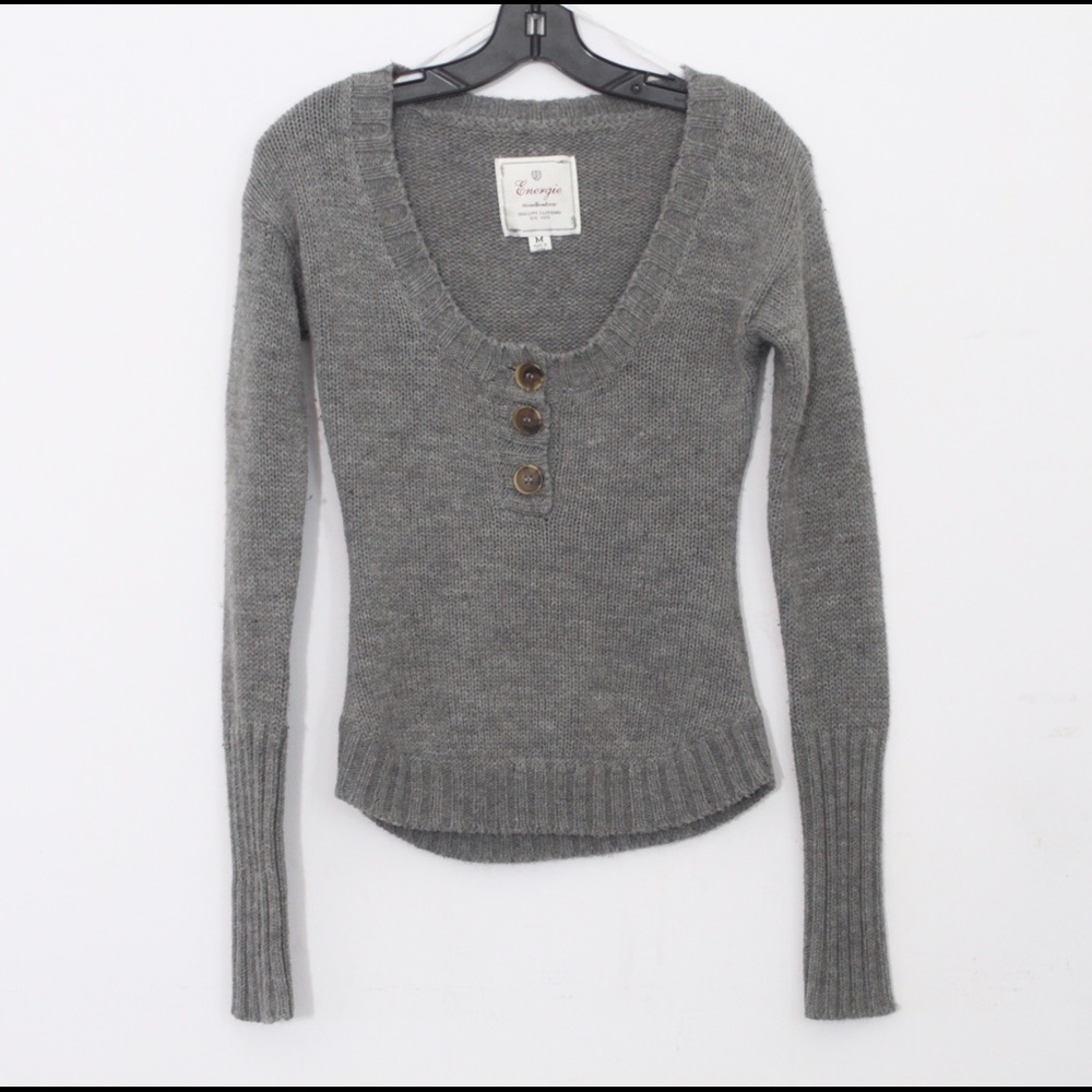 Energie long sleeves scoop neck knit top