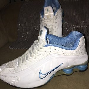 Men's Nike Shox Size 8 women's Size 10