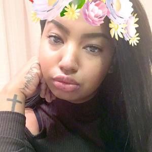 Meet your Posher, Montoria