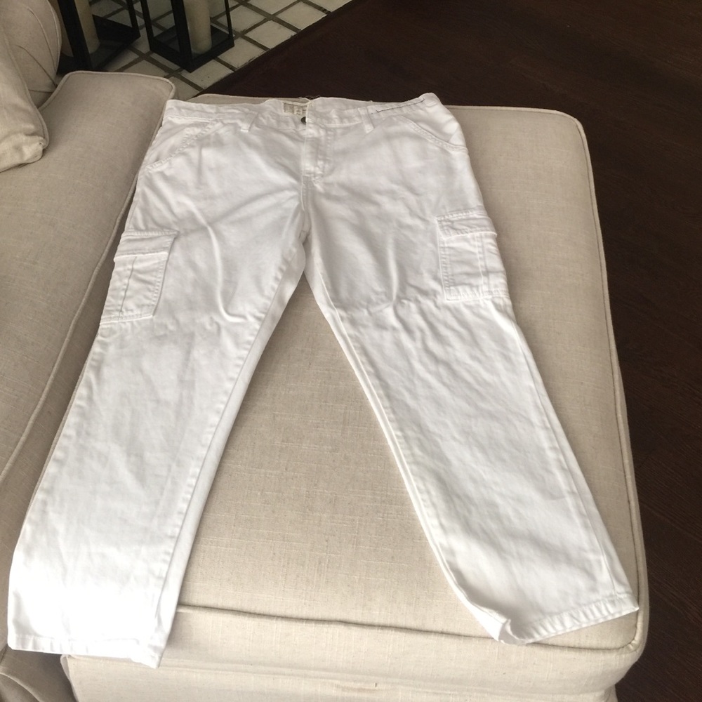 White cargo cropped boyfriend pants