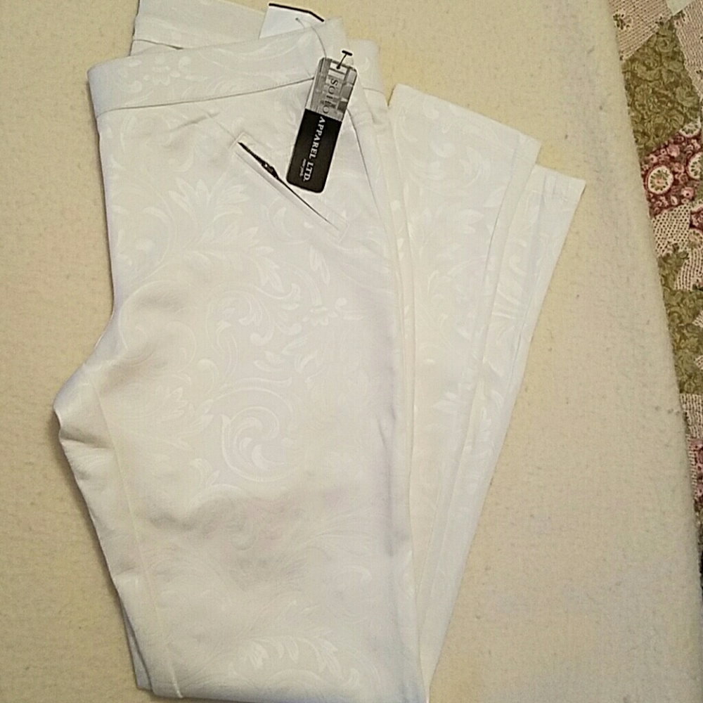 Soho apparel Ltd. Paisley pants