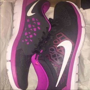 Nike Free Run size 9.5