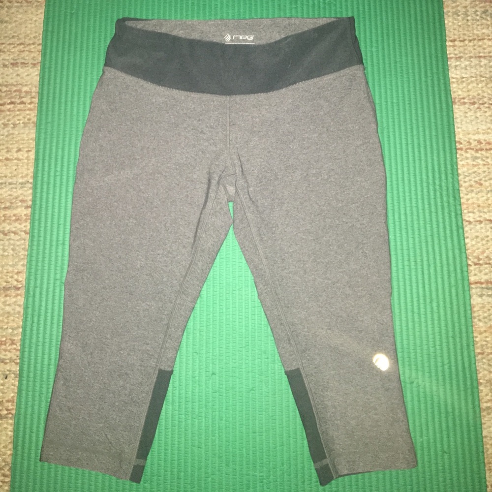 BUY TODAY GOING TO CONSIGNMENT!Too small now.