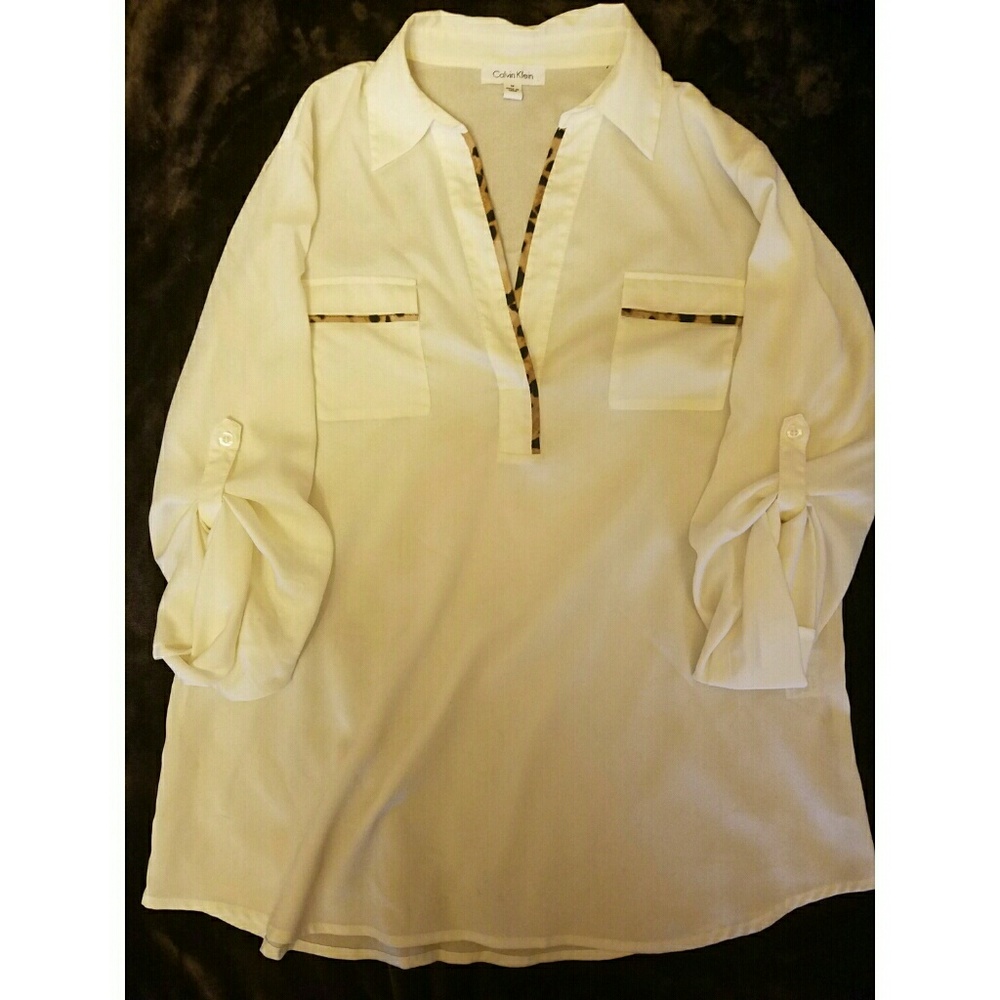 NWOT cream color Calvin Klein dress shirt