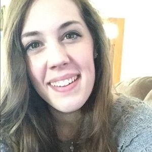 Meet your Posher, Emelyn